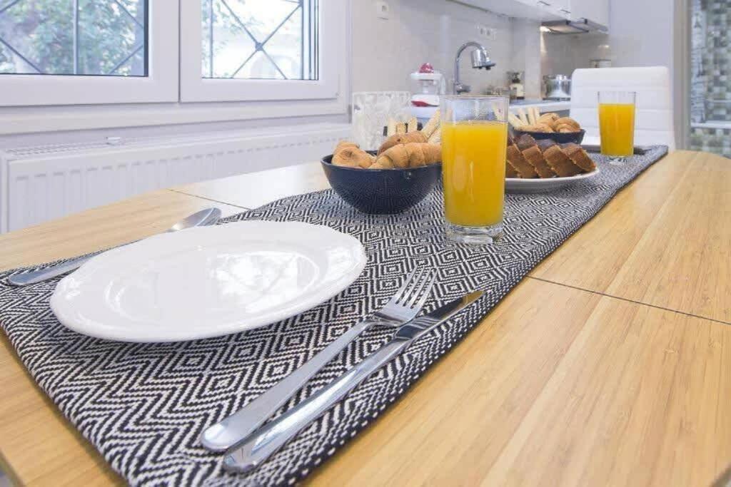 Modern Fully-equipped House, 5 Min Walk From Metro