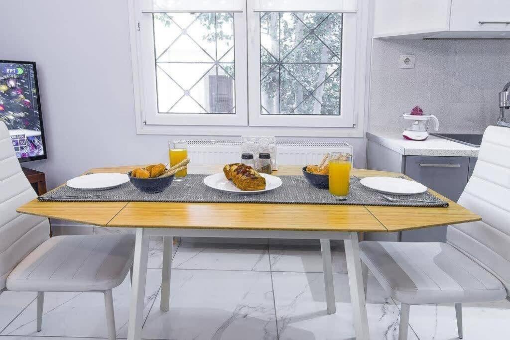 Modern Fully-equipped House, 5 Min Walk From Metro * Athens