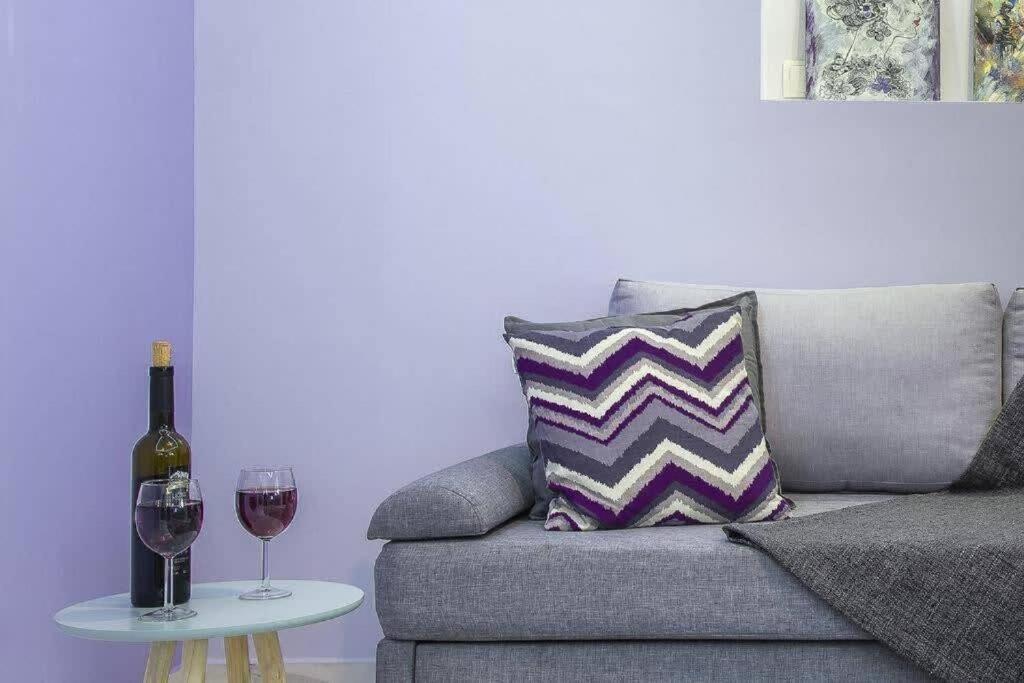 Modern Fully-equipped House, 5 Min Walk From Metro